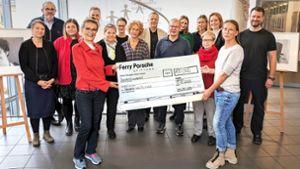 Unterstützung von „Helden des Alltags“: Vertreter der geförderten Vereine und Organisationen aus Stuttgart und Leipzig Foto: Ferry-Porsche-Stiftung