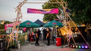 Das Lovepop Open Air und Club Festival lädt dieses Jahr zum zweiten Mal queeres und open-minded Publikum zum Feiern am Fluss ein. Foto: Lichtgut/Christoph Schmidt