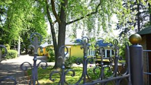 Eigentlich eine Vorzeige-Kita: Das Kinderhaus Violetta wirbt mit einem Konzept, bei dem die Kinder ihrem „Forschergeist“ freien Lauf lassen können. Foto: Werner Kuhnle