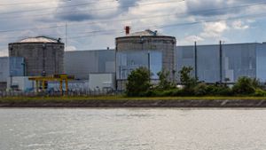 Das elsässische Atomkraftwerk Fessenheim befindet sich unmittelbar an der deutschen Grenze. Foto: imago//Andreas Haas
