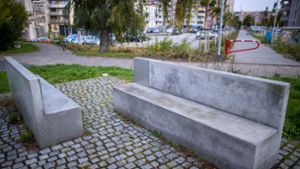 Im Rostocker Stadtteil Toitenwinkel erinnert diese Gedenkstätte an das NSU-Opfer Mehmet Turgut. Foto: dpa/Jens Büttner