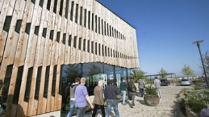 Die Fassade der Weinkellerei Kern in Kernen erhielt ebenfalls ein Preis von Holzproklima. Foto: Horst Rudel