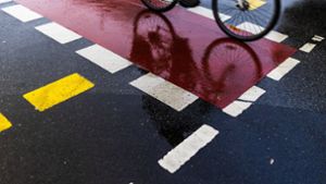 Der Mann stürzte auf einem Radweg. (Symbolbild) Foto: imago images/photothek/Florian Gaertner