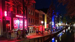 Prostitution gehört bislang zum Stadtbild Amsterdams. Wird sich das ändern? Foto: IMAGO/Pond5 Images/IMAGO/xgianliguorix
