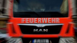 Die Feuerwehr war in Neckartenzlingen im Einsatz (Symbolbild). Foto: dpa/Britta Pedersen