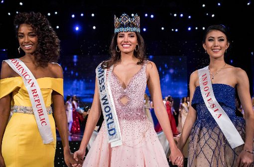 Und das ist sie: Die neue Miss World 2016. Stephanie Del Valle (Mitte) ist 19 Jahre alt und kommt aus Puerto Rico. Aber auch ihre 116 Konkurrentinen können sich sehen lassen. In unsere Fotostrecke gibt es die internationalen Schönheiten hautnah zu sehen –  klicken Sie sich durch! Foto: AFP