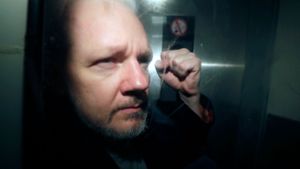 Julian Assange drohen in den USA bis zu 175 Jahre Haft. Foto: Matt Dunham/AP/dpa