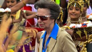 Prinzessin Anne wurde in Sri Lanka von traditionellen Tänzerinnen begrüßt. Foto: ISHARA S. KODIKARA / AFP via Getty Images
