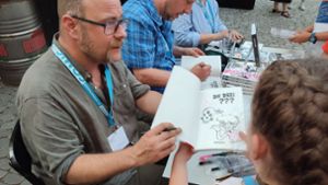 Erfreuten die Comic-Fans gleichermaßen mit Zeichnungen in der im Kosmos-Verlag erschienenen Reihe  „Die drei ???“:  Christopher Tauber und Calle Klaus. Foto: /Ralf Recklies