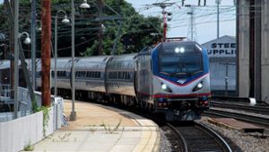 Ein Silver -Star-Zug fährt in den Bahnhof von Wilmington in den USA ein. Foto: Wikipedia commons//i.1415926535