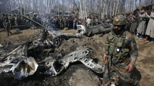Nach der jüngsten militärischen Konfrontation zwischen Pakistan und Indien hat Pakistan am Freitag einen am Mittwoch gefangen genommenen indischen Piloten freigelassen. Foto: AP
