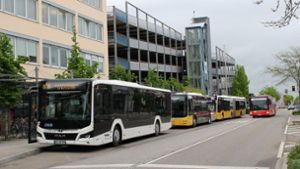 Busse in Filderstadt-Bernhausen: Die Stadt Filderstadt will ein erneutes Bus-Chaos unbedingt vermeiden, doch ihre Möglichkeiten sind begrenzt. Foto: Caroline Holowiecki