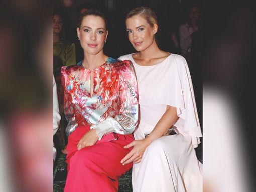 Lady Amelia und Lady Eliza Spencer saßen in der Front Row. Foto: Getty Images for Marc Cain
