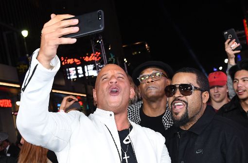 Von links: Vin Diesel, Samuel L. Jackson und Ice Cube scheinen bei der Premiere von „xXx: Die Rückkehr des Xander Cage“ eine Menge Spaß zu haben. Die weiteren Stars auf dem Roten Teppich in Hollywood gibt es in unserer Fotostrecke. Foto: AFP