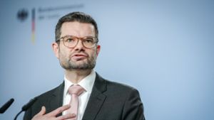 Hat hart gekämpft und beim Thema Datenspeicherung gewonnen: Bundesjustizminister Marco Buschmann (FDP). Foto: dpa/Kay Nietfeld