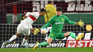 Enzo Millot (li.) hat eine erstaunliche Entwicklung hingelegt – ist damit beim VfB Stuttgart aber nicht allein. Foto: dpa/Tom Weller