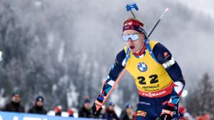 Johannes Thingnes Bö aus Norwegen gewann am Donnerstag im italienischen Antholz, auch heute geht es dort mit Wettkämpfen weiter. Foto: IMAGO/PanoramiC/IMAGO/Gaelle Mobuchon
