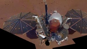 Das Foto vom 6. Dezember 2018 zeigt die Raumsonde „InSight“ auf der Oberfläche des Mars.“ Foto: NASA/AP