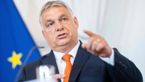 Ungarns Ministerpräsident Victor Orban muss sich Kritik der EU-Kommission an seinem Reformkurs für mehr Rechtstaatlichkeit gefallen lassen. (Archivbild) Foto: AFP/GEORG HOCHMUTH