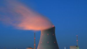 Die Eon-Kernkraftwerke Isar 1 und 2. Foto: dpa