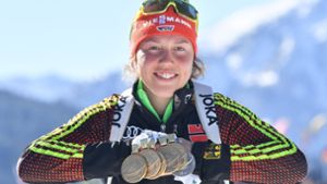 Biathlon-Königin Laura Dahlmeier gewinnt die Verfolgung in Annecy. Foto: dpa