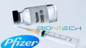 Biontech und Pfizer hatten vor zwei Wochen bei der EMA einen Antrag auf eine bedingte Markzulassung ihres Covid-19-Impfstoffs eingereicht. (Symbolbild) Foto: AFP/JOEL SAGET