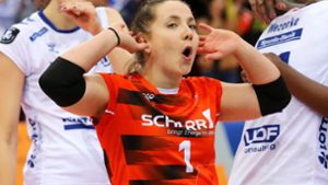 Genau hingehört. Roosa Koskelo: verteidigt mit Stuttgarts Volleyball-Team die Spitzenposition in der Königsklassse. Foto: Baumann