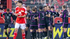 Unions Spieler blieben gegen die Bayern weitesgehend in der Rolle der staunenden Beobachter. Foto: Andreas Gora/dpa