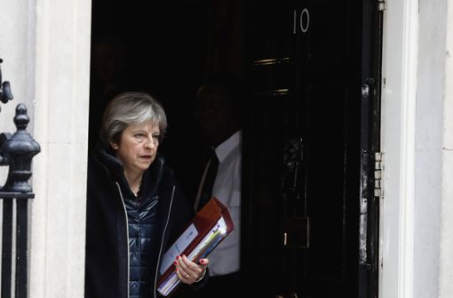Harter Kurs gegen Russland: Großbritanniens Premierministerin Theresa May verweist russische Diplomaten des Landes. Foto: AP