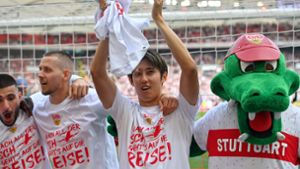 Der VfB geht auf Asienreise. Auch Hiroki Ito (Mitte) könnte dabei sein Foto: /Sven Simon//