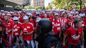 Schon lange vor der Partie tummelten sich viele Union-Fans in Madrid. Foto: IMAGO/ABACAPRESS/IMAGO/Europa Press/ABACA