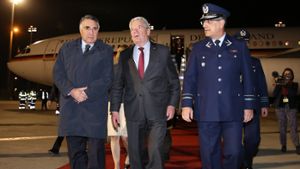 Bundespräsident Joachim Gauck ist zu einem dreitägigen Staatsbesuch in Chile eingetroffen. Foto: dpa