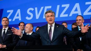 Ministerpräsident Andrej Plenkovic braucht zum Weiterregieren einen Koalitionspartner. Foto: Darko Vojinovic/AP
