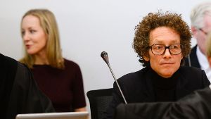 Meike und Lars Schlecker sitzen wie ihr Vater seit März auf der Anklagebank. Nun geht das Verfahren beim BGH in die nächste Runde. Foto: AFP