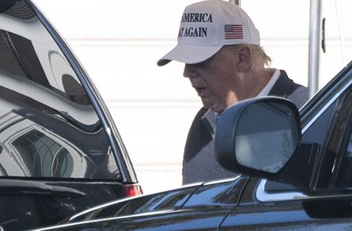 Wann räumt er die Wahlniederlage ein? US-Präsident Donald Trump bei  seiner Wagenkolonne vor dem Weißen Haus. Foto: AFP/ANDREW CABALLERO-REYNOLDS