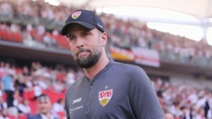 VfB-Coach Sebastian Hoeneß Foto: Pressefoto Baumann/Julia Rahn