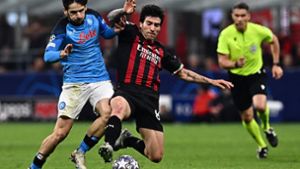 Sandro Tonali (schwarz-rotes-Trikot) ist  wichtig für den AC Mailand. Foto: AFP/GABRIEL BOUYS