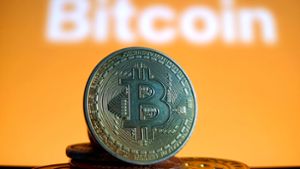 Der Kurs der Kryptowährung Bitcoin steigt seit Wochen und hat am Mittwoch die Marke von 60.000 Dollar (55.485 Euro) geknackt. Foto: IMAGO/NurPhoto/IMAGO/CFOTO