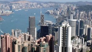 Hochhäuser gibt es in Hongkong viele. (Symbolbild) Foto: dpa/Paul Hilton/