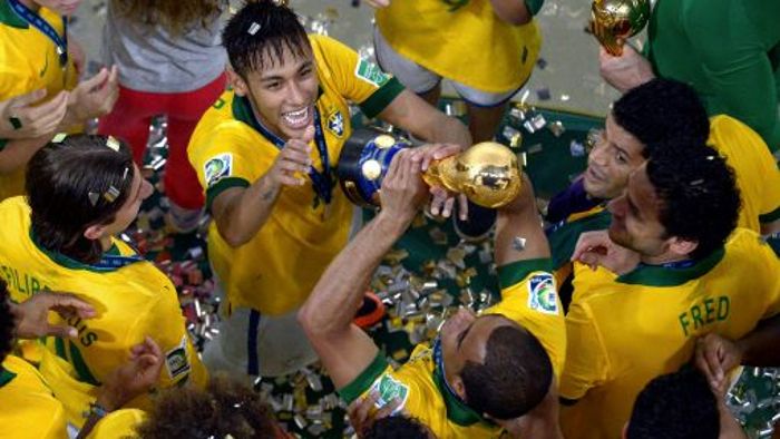 Brasilien entzaubert Spanien -  Maracanã feiert Sieger 
