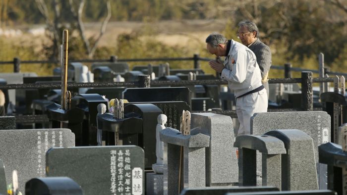 Japan gedenkt der Tsunami-Opfern