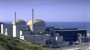Das Atomkraftwerk Flamanville soll in diesem Jahr mit zwölf Jahren Verspätung ans Netz angeschlossen werden. Foto: dpa/Pierre Berenger