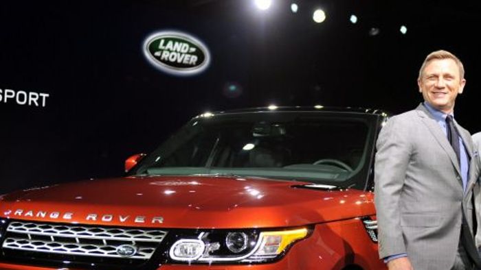 Daniel Craig stellt den Range Rover Sport vor