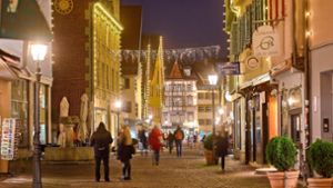 Die Esslinger Innenstadt war zur Vorweihnachtszeit gut besucht. Foto: Roberto Bulgrin