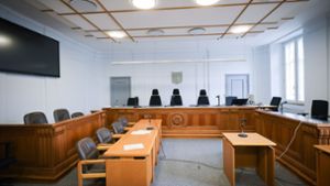 Blick in einen leeren Sitzungssaal im Landgericht Kiel: Hier wurde über das Ehepaar geurteilt. Foto: Christian Charisius/dpa