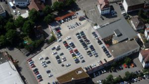 Auf dem Kaufland-Parkplatz in Marbach gäbe es genügend Fläche für eine große Fotovoltaikanlage. Foto: Archiv (Werner Kuhnle