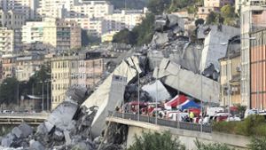 Bei dem Brücken-Einsturz in Genua gibt es laut Behörden dutzende Tote. Foto: ANSA/AP