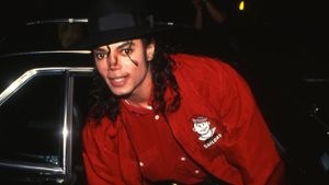 In London sind Stücke zahlreicher Künstler, darunter auch von Michael Jackson, versteigert worden. Foto: Vicki L. Miller/Shutterstock.com