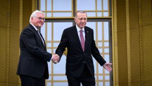 Bundespräsident Frank-Walter Steinmeier und der türkische Präsident Recep Tayyip Erdogan Foto: dpa/Bernd von Jutrczenka
